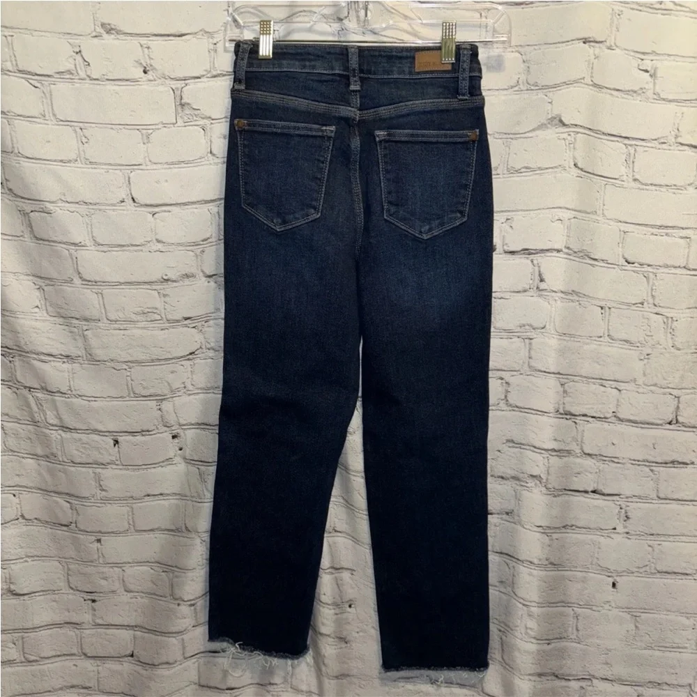 Judy Blue Women’s Denim Jeans Sz 0/24 Cropped Straight Leg Raw Hem Mid Rise